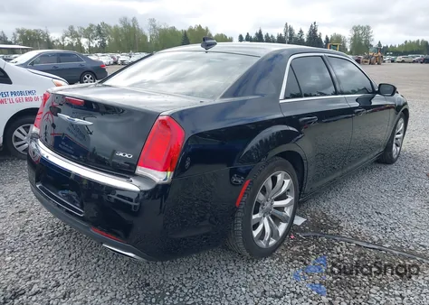 2018 Chrysler 300 Touring z USA, uszkodzony, nr VIN 2C3CCAAG0JH211402